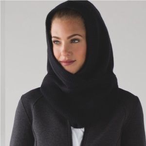 Lululemon Shakti Sherpa Snood Hood